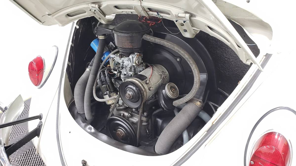 Volkswagen-Vw-beetle-1300-1966-white-3