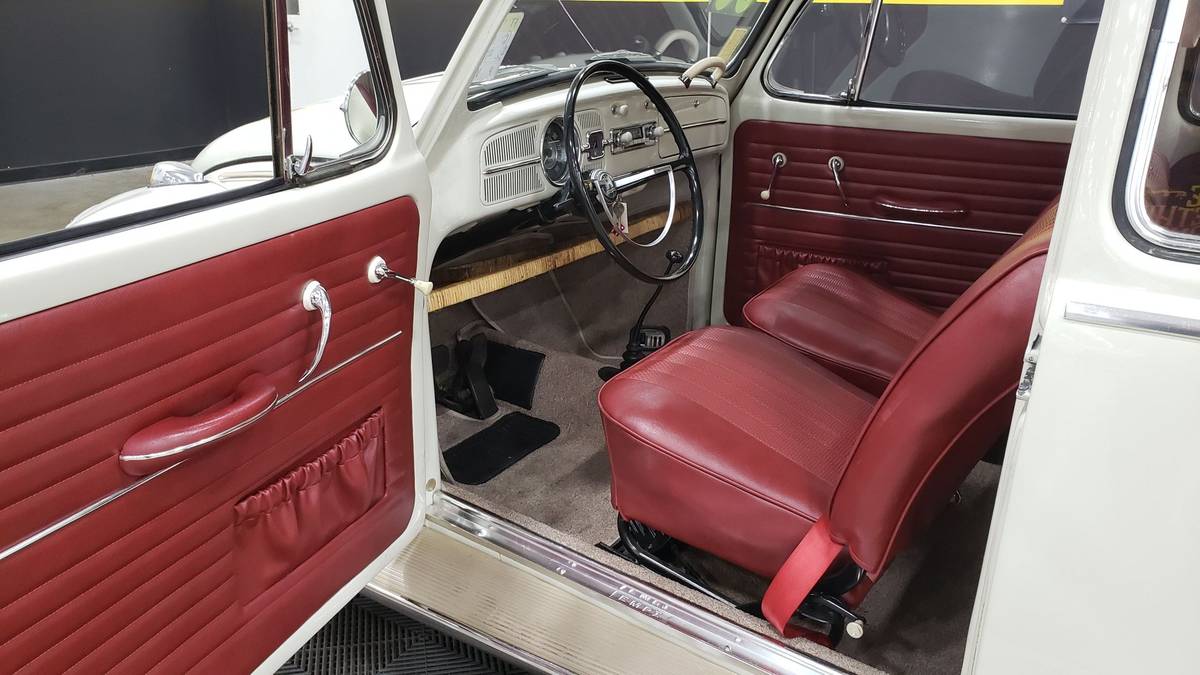 Volkswagen-Vw-beetle-1300-1966-white-4