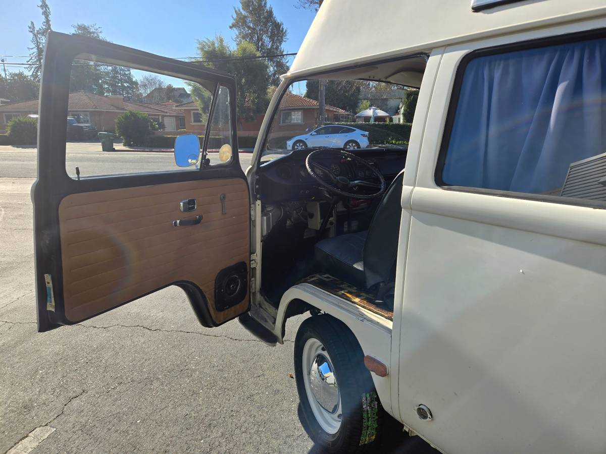 Volkswagen-Vw-bus-1968-white-18
