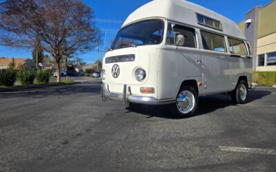 Volkswagen Vw bus  1968 white