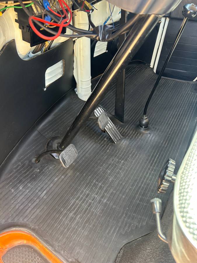 Volkswagen-Vw-bus-1973-orange-21