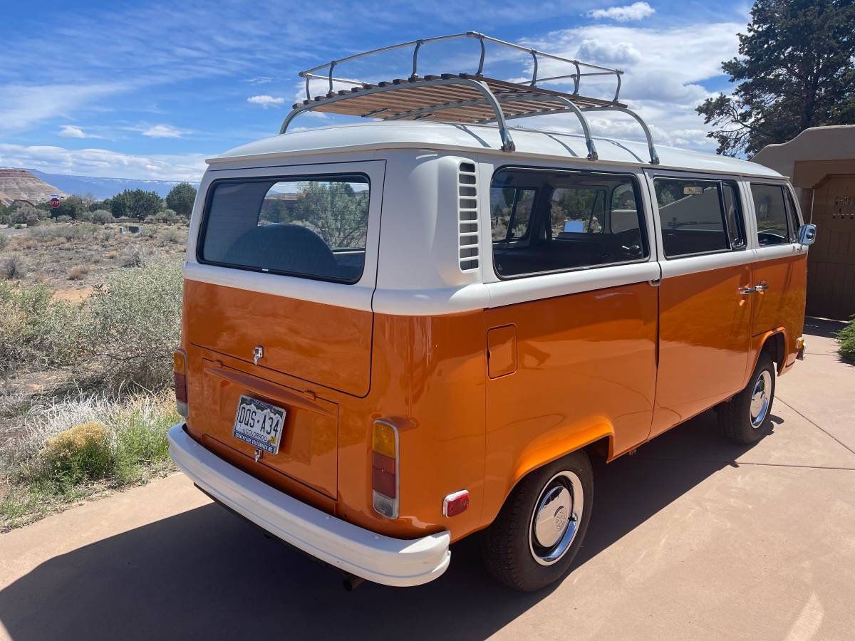 Volkswagen-Vw-bus-1973-orange-4