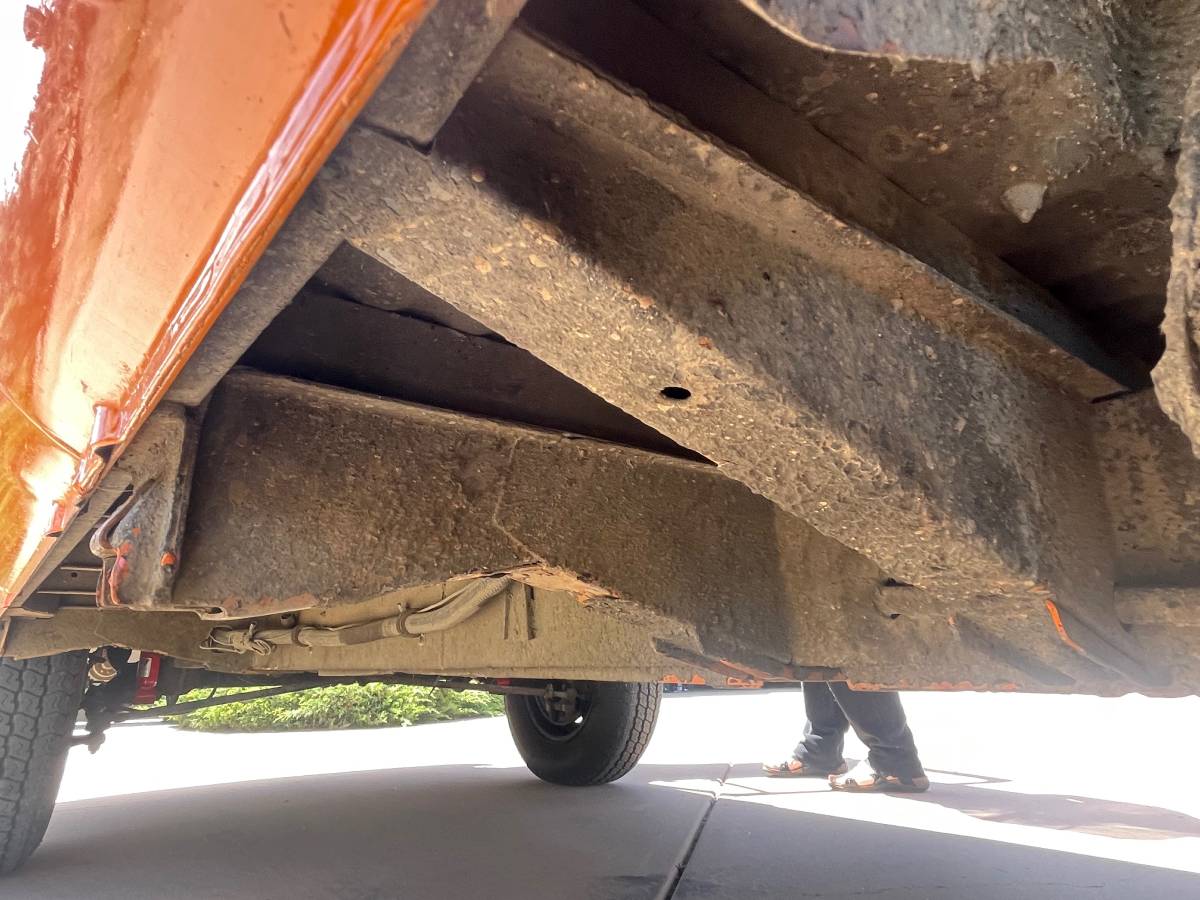 Volkswagen-Vw-bus-1973-orange-8