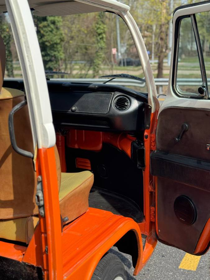 Volkswagen-Vw-bus-1979-orange-12