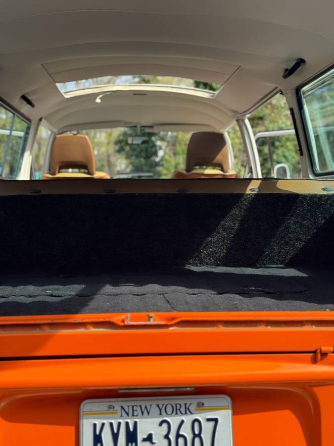 Volkswagen-Vw-bus-1979-orange-13