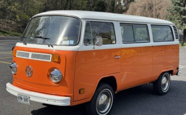 Volkswagen-Vw-bus-1979-orange-2