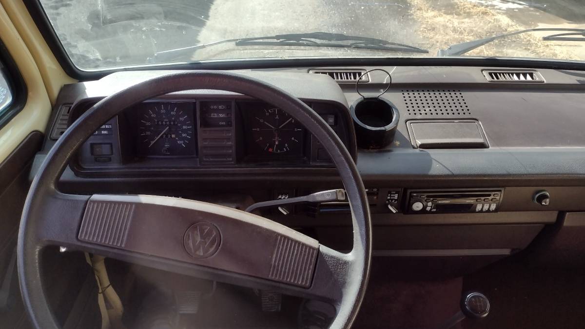 Volkswagen-Vw-bus-1984-yellow-10