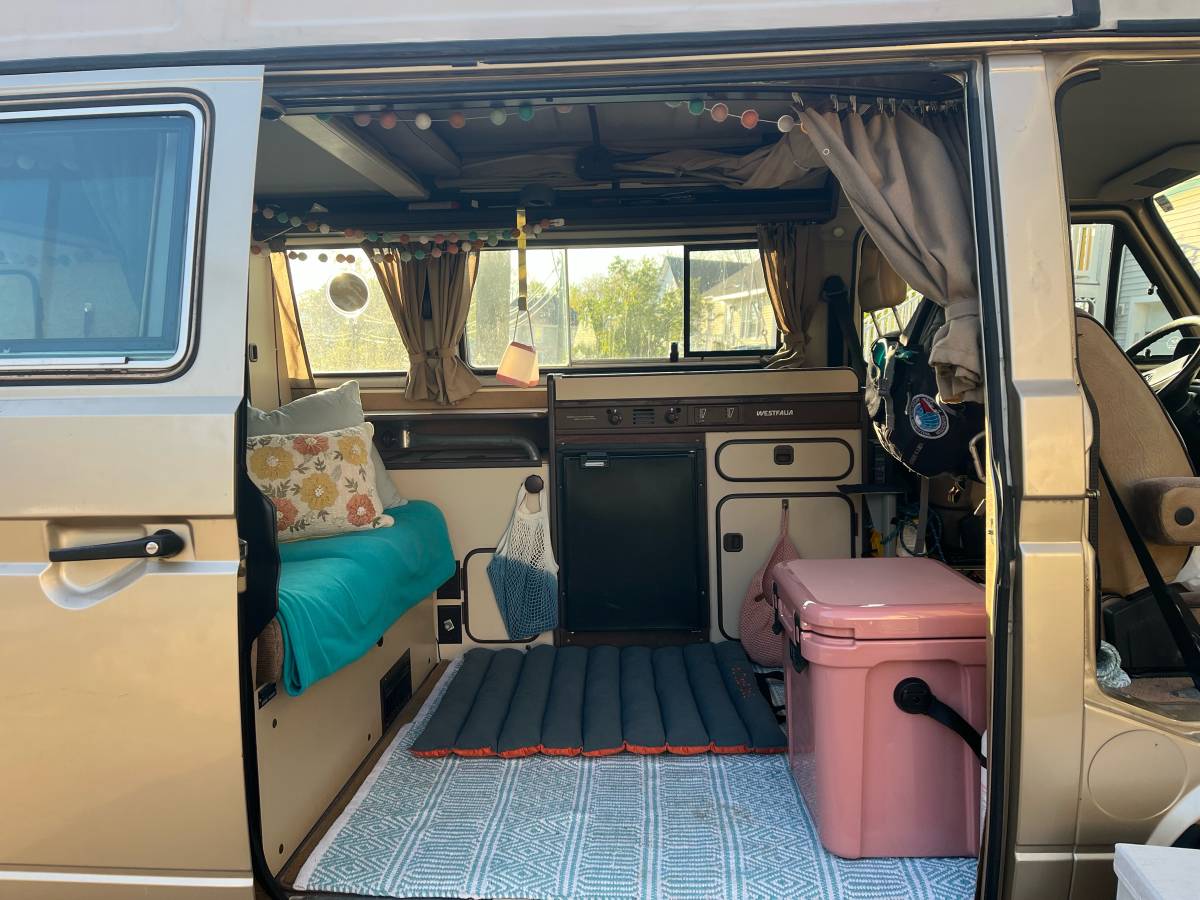 Volkswagen-Vw-bus-1986-brown-1