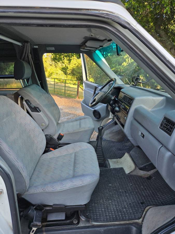 Volkswagen-Vw-eurovan-1995-white-11