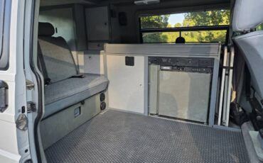 Volkswagen-Vw-eurovan-1995-white-16