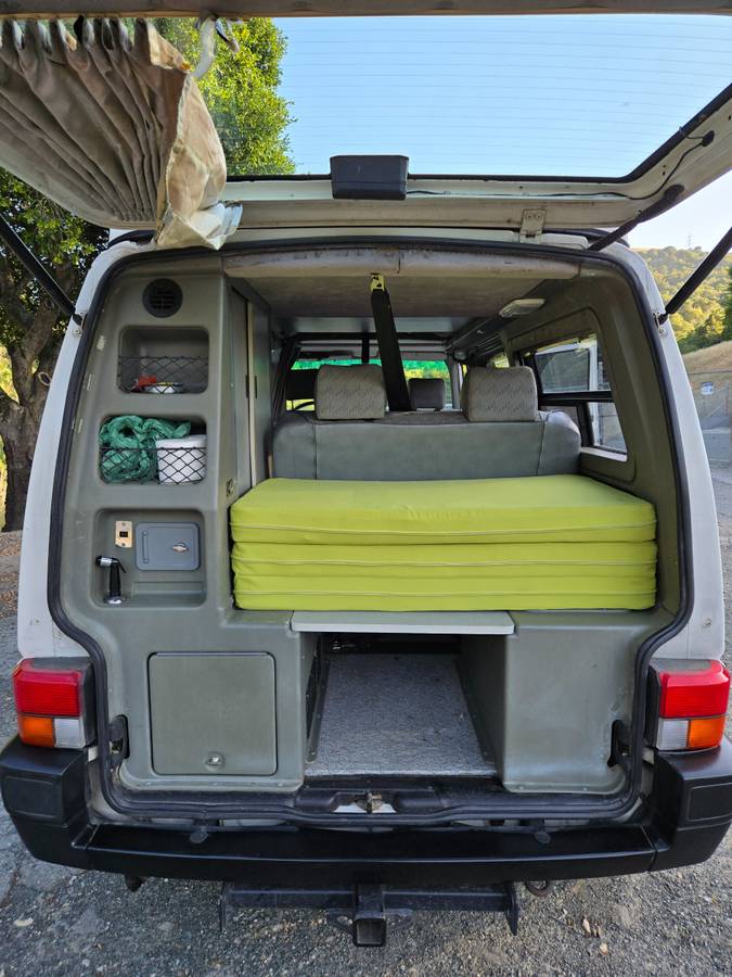 Volkswagen-Vw-eurovan-1995-white-19