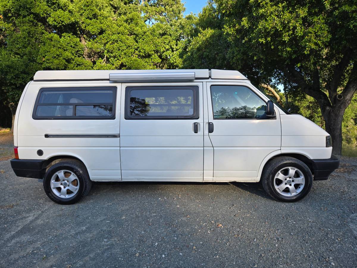 Volkswagen-Vw-eurovan-1995-white-3