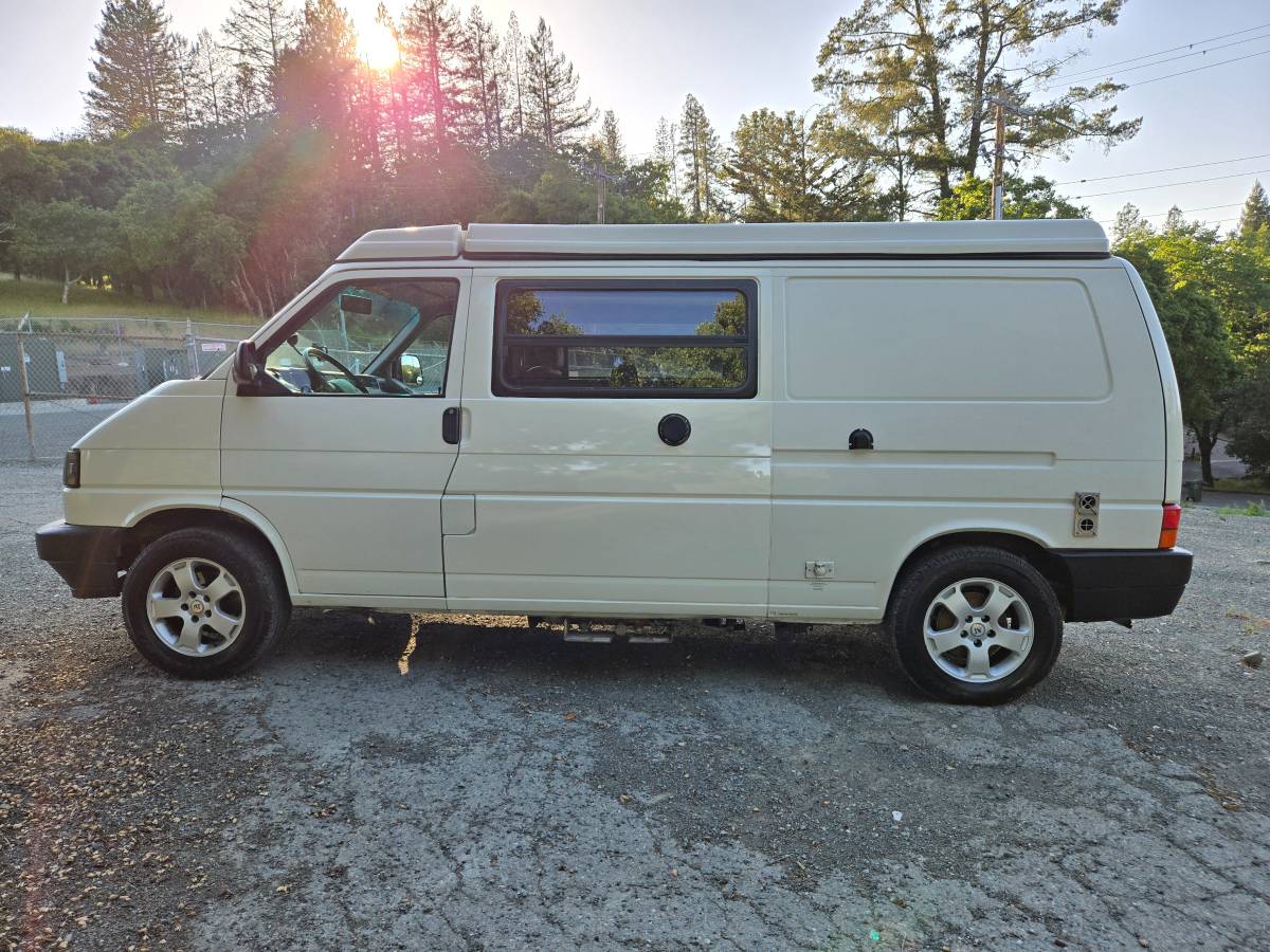 Volkswagen-Vw-eurovan-1995-white-7