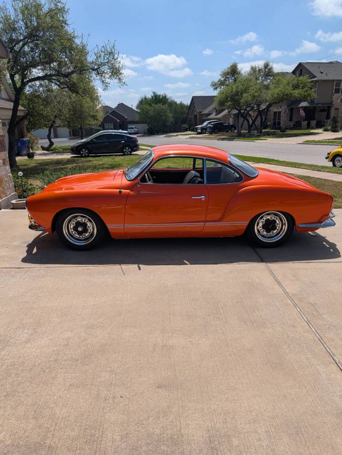 Volkswagen-Vw-karmann-ghia-1966-orange-1