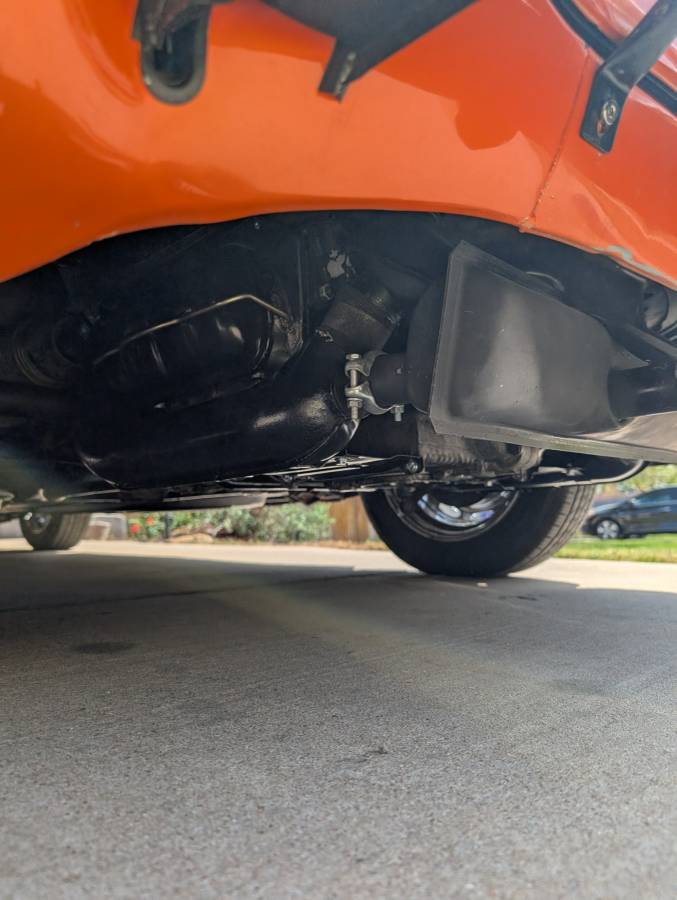 Volkswagen-Vw-karmann-ghia-1966-orange-15