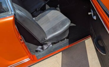Volkswagen-Vw-karmann-ghia-1966-orange-7