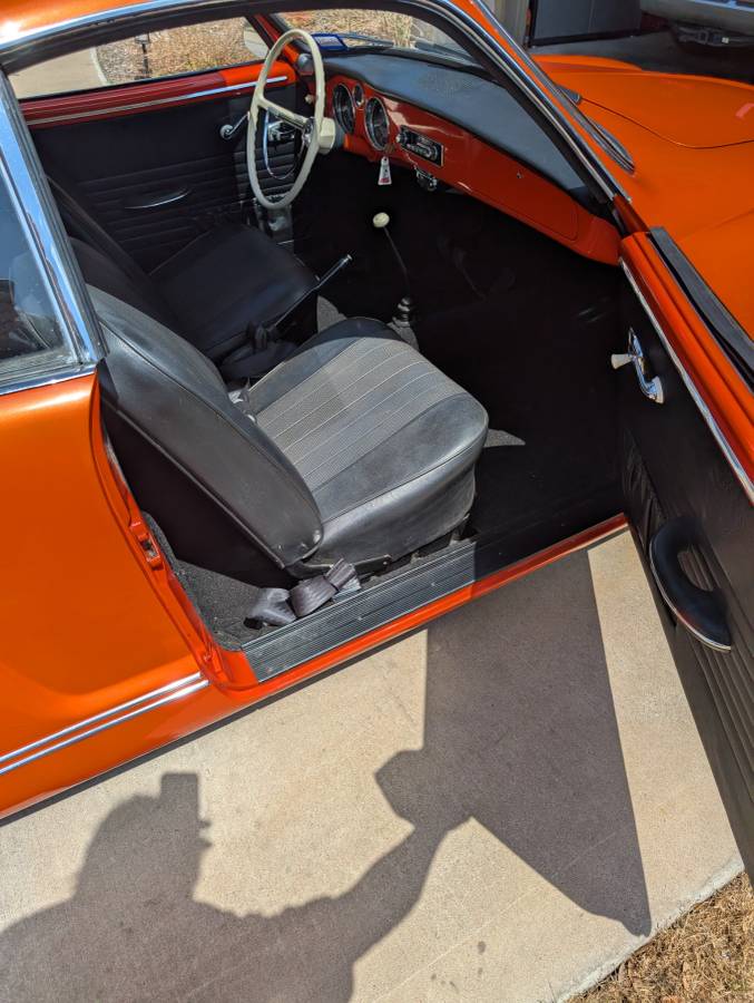 Volkswagen-Vw-karmann-ghia-1966-orange-7
