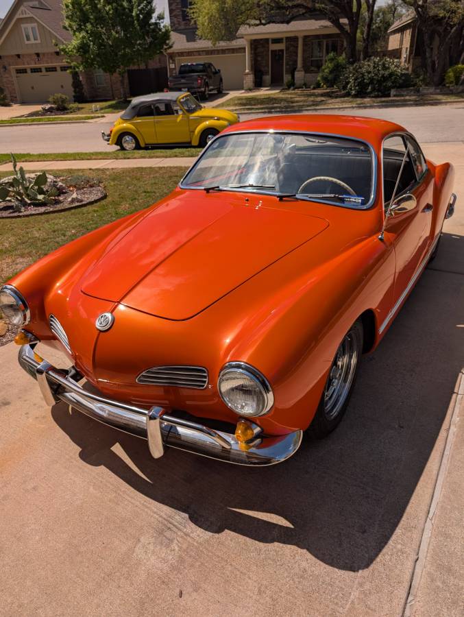 Volkswagen-Vw-karmann-ghia-1966-orange