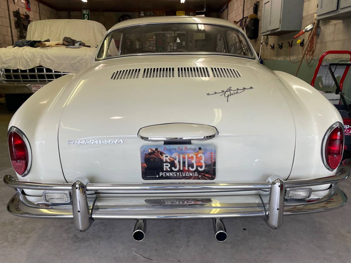 Volkswagen-Vw-karmann-ghia-1967-white-2