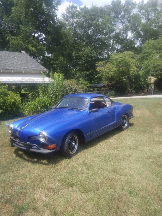 Volkswagen-Vw-karmann-ghia-1970-blue