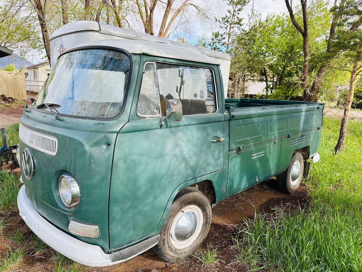 Volkswagen-Vw-single-cab-transporter-1969-green-1