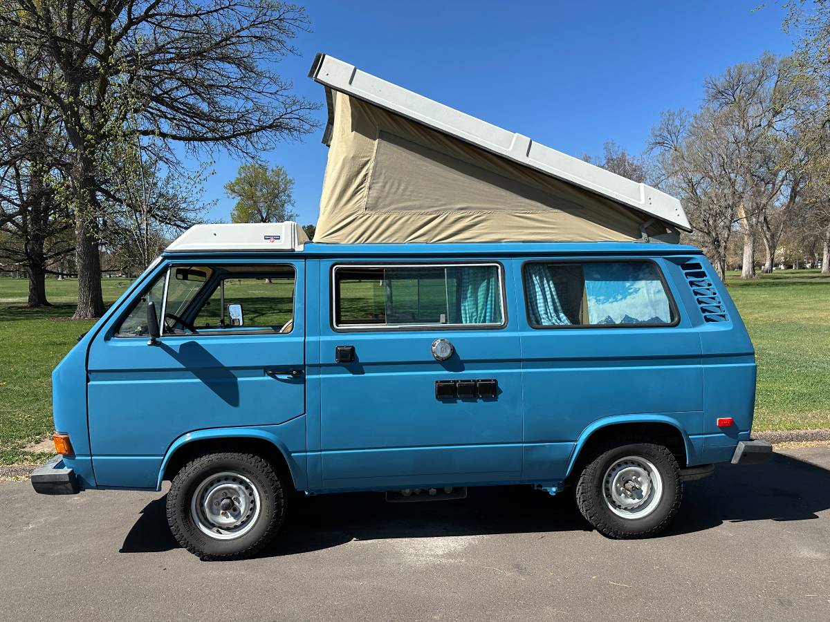 Volkswagen-Vw-vanagon-1980-blue-1
