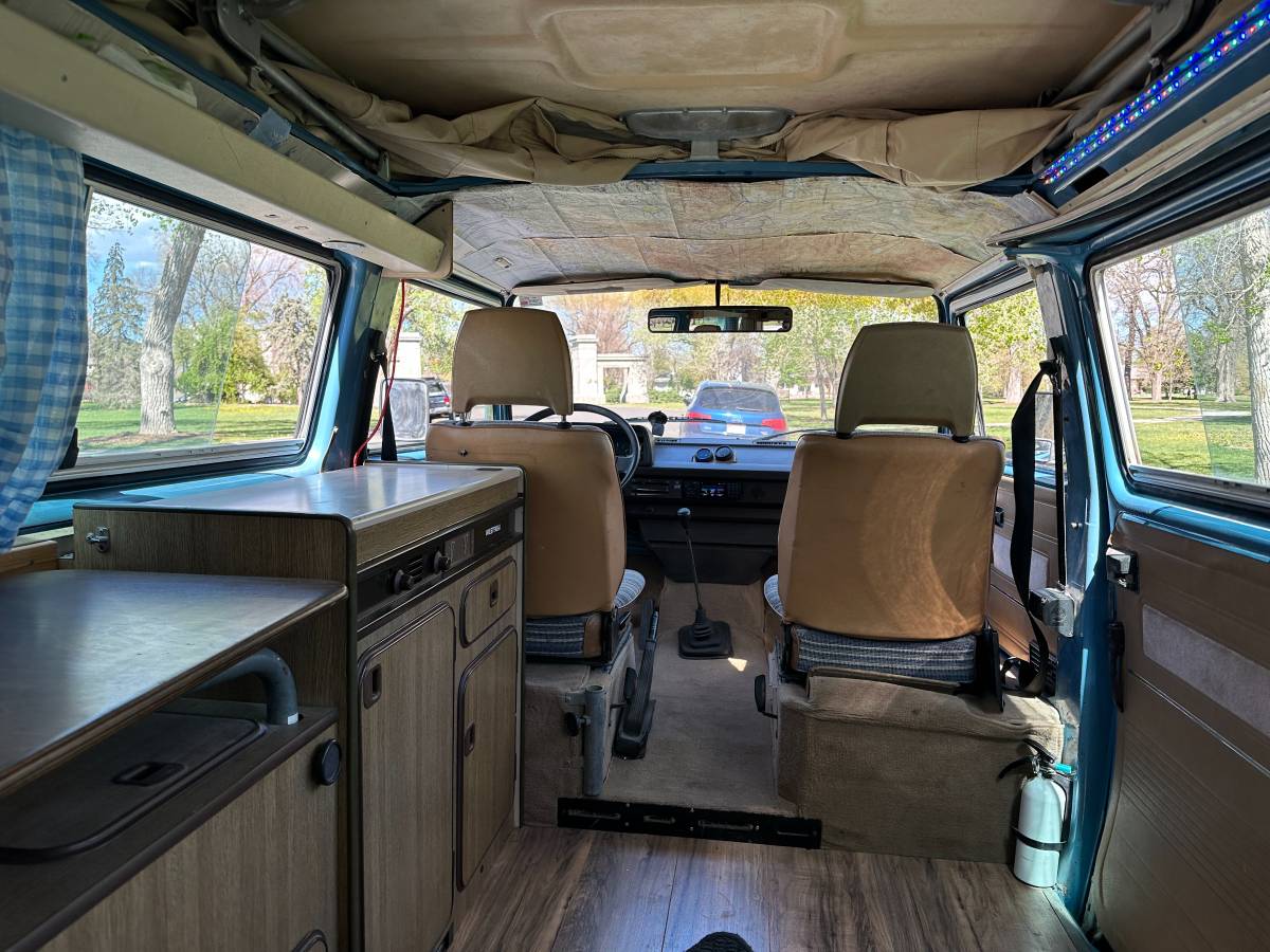 Volkswagen-Vw-vanagon-1980-blue-13