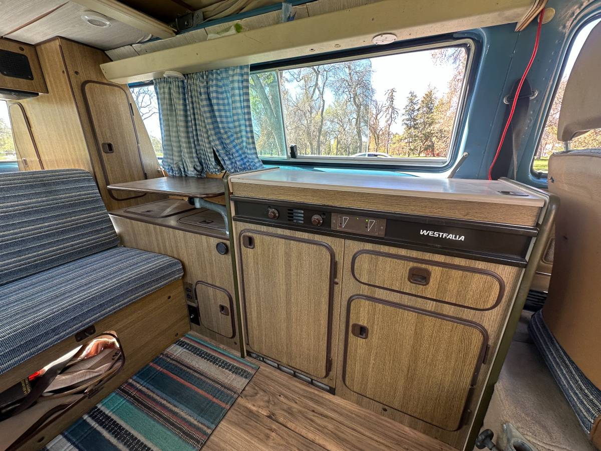 Volkswagen-Vw-vanagon-1980-blue-14
