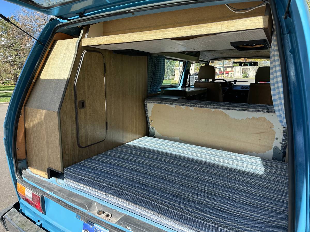 Volkswagen-Vw-vanagon-1980-blue-18