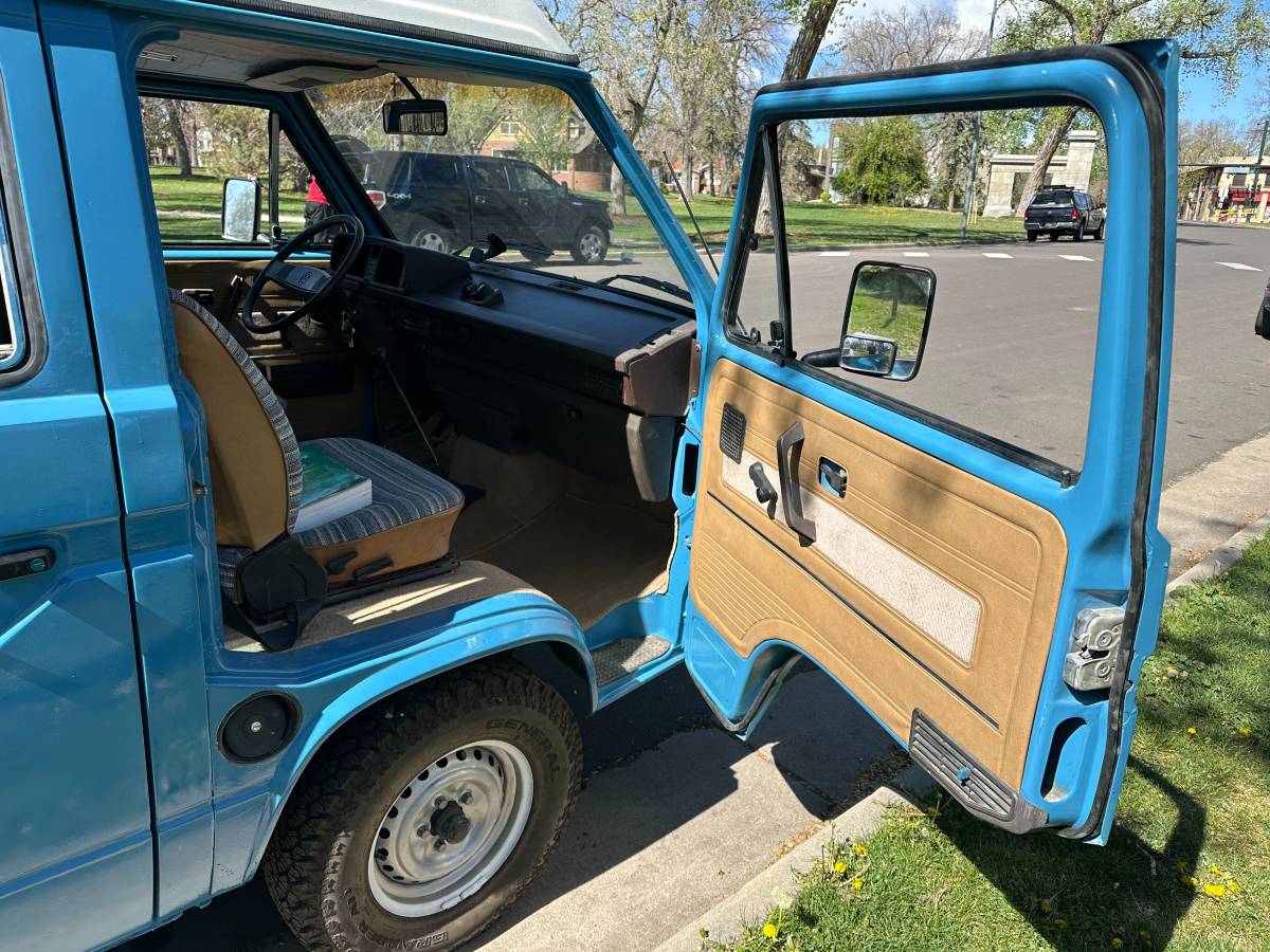 Volkswagen-Vw-vanagon-1980-blue-7