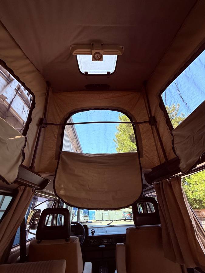 Volkswagen-Vw-vanagon-1984-brown-13
