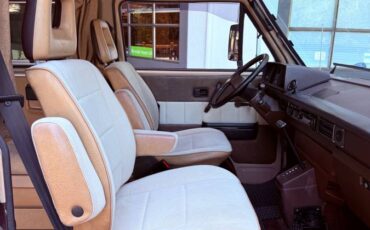 Volkswagen-Vw-vanagon-1984-brown-3