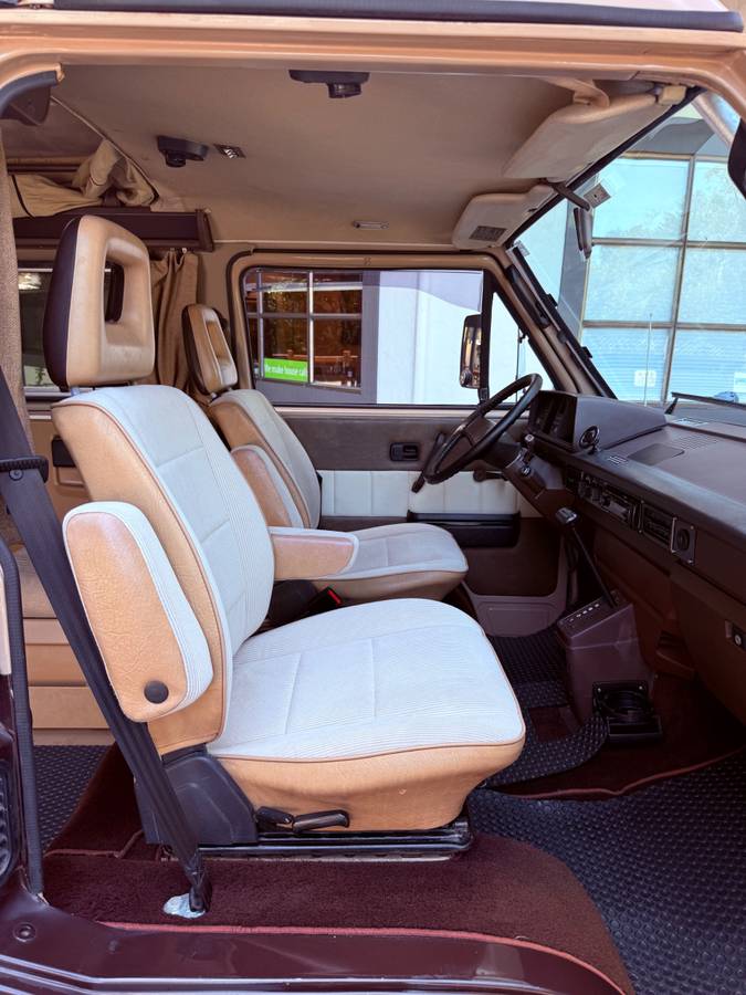 Volkswagen-Vw-vanagon-1984-brown-3
