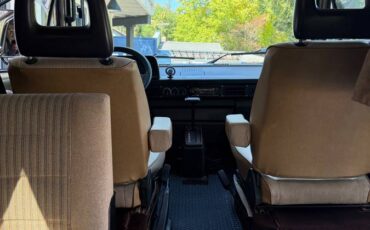 Volkswagen-Vw-vanagon-1984-brown-8