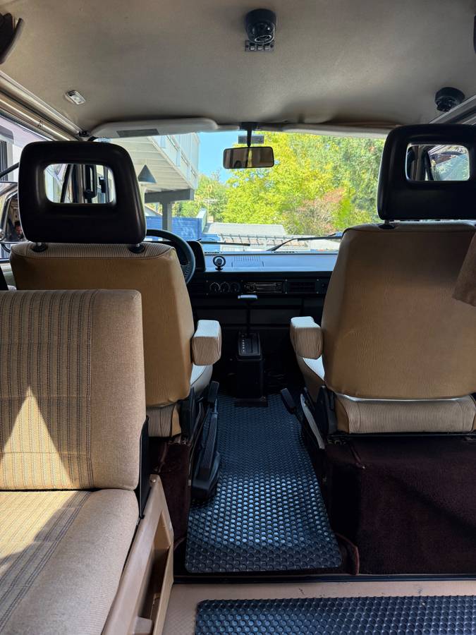 Volkswagen-Vw-vanagon-1984-brown-8