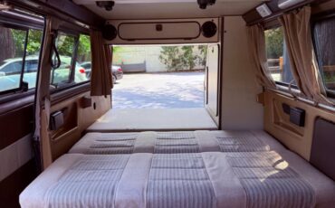 Volkswagen-Vw-vanagon-1984-brown-9