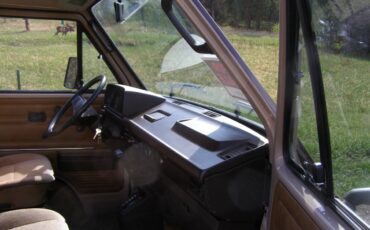 Volkswagen-Vw-vanagon-westfalia-1984-brown-5