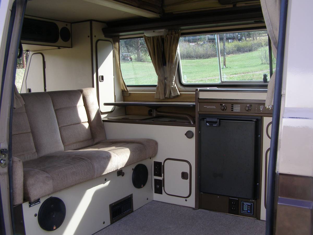 Volkswagen-Vw-vanagon-westfalia-1984-brown-6