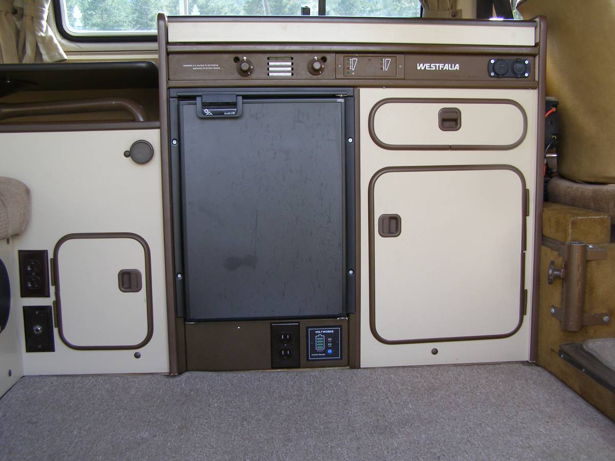 Volkswagen-Vw-vanagon-westfalia-1984-brown-8