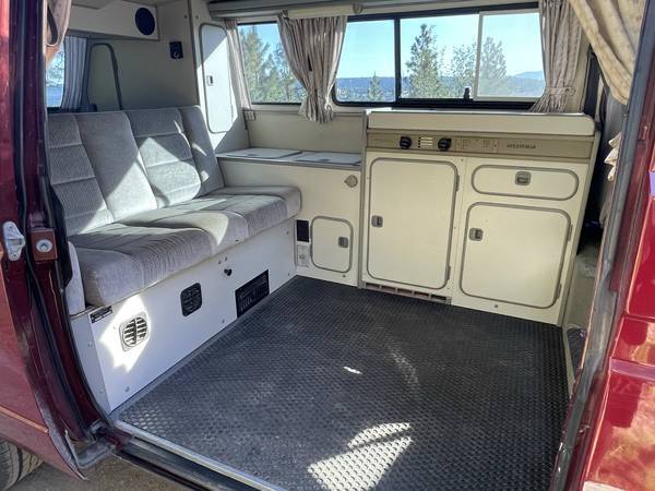 Volkswagen-Vw-vanagon-westfalia-1990-red-10