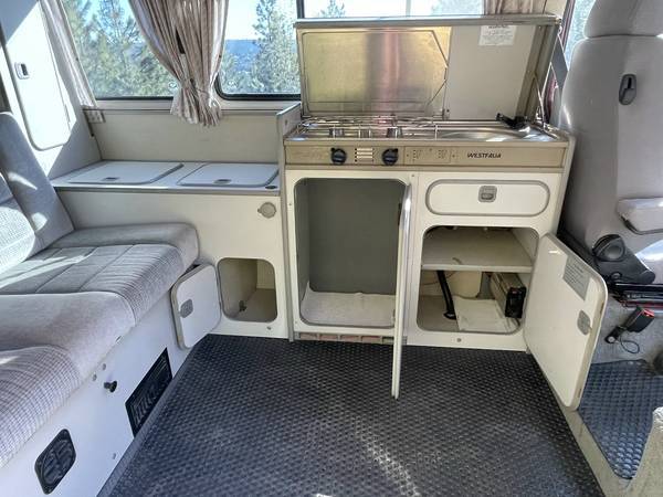 Volkswagen-Vw-vanagon-westfalia-1990-red-11