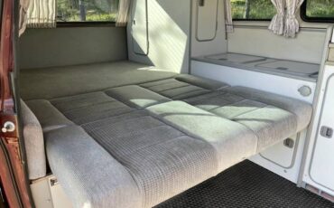 Volkswagen-Vw-vanagon-westfalia-1990-red-16