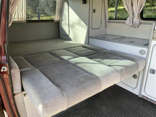 Volkswagen-Vw-vanagon-westfalia-1990-red-16