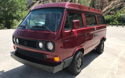 Volkswagen Vw vanagon westfalia  1990 red