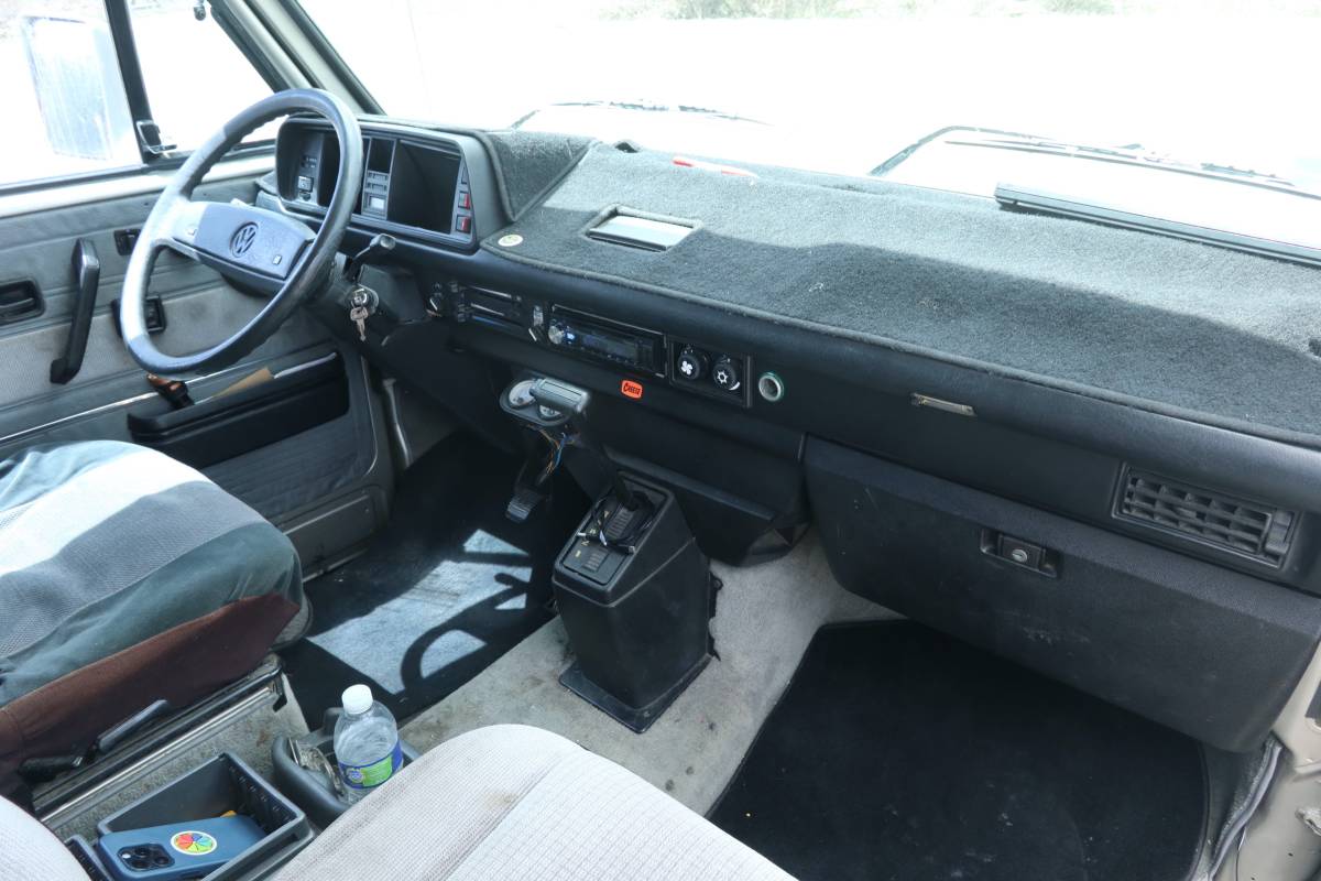 Volkswagen-Vw-vanagon-westfalia-1991-silver-5
