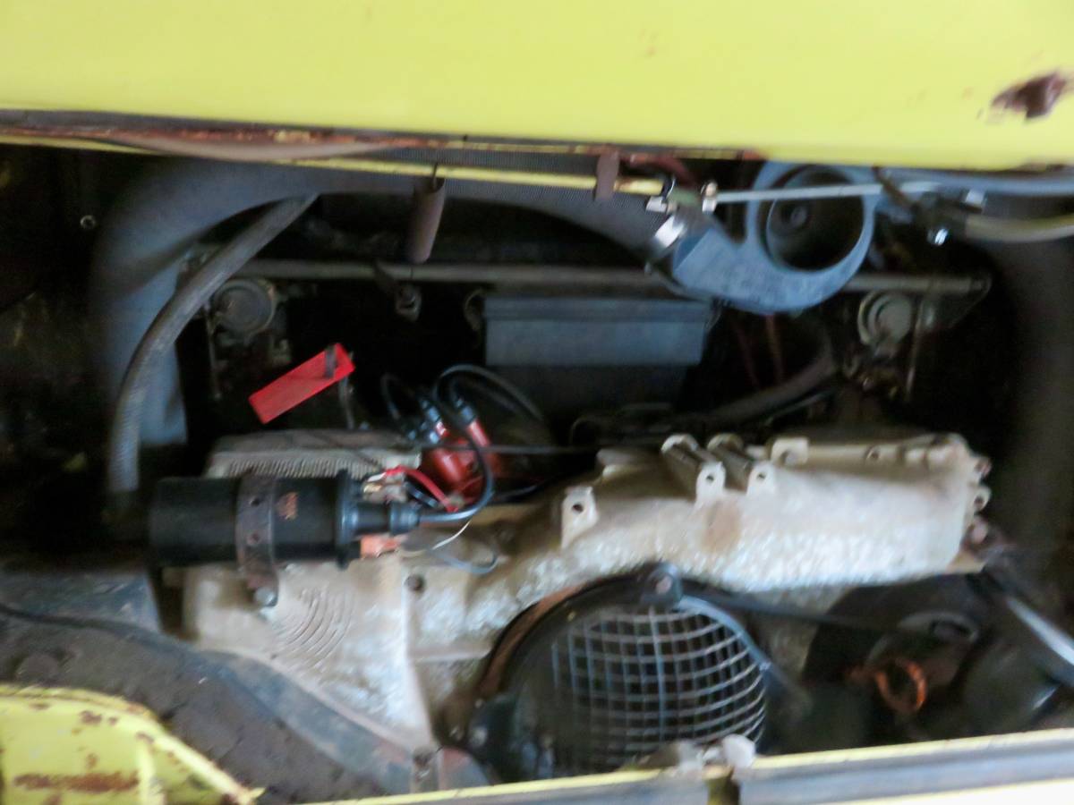 Volkswagen-Vw-westfalia-1974-yellow-10