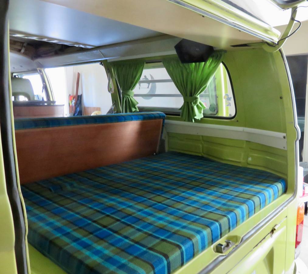 Volkswagen-Vw-westfalia-1974-yellow-6