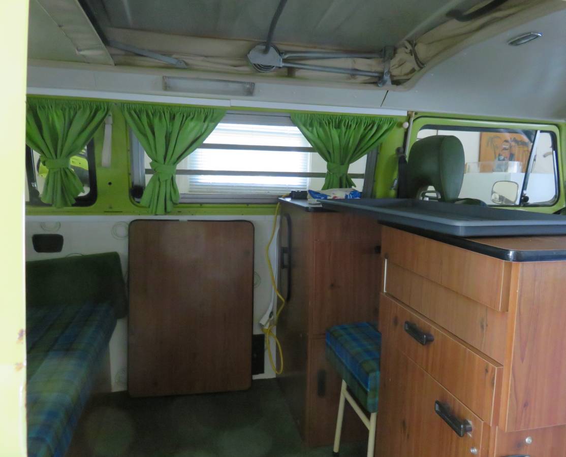 Volkswagen-Vw-westfalia-1974-yellow-9