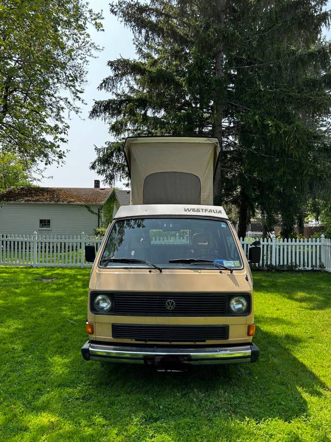Volkswagen-Westfalia-1985-custom-4