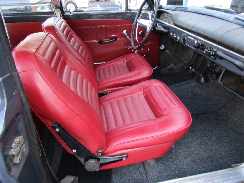 Volvo-122-1966-grey-12